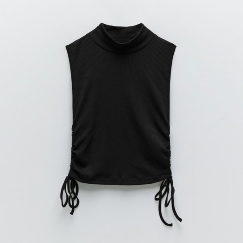 𝗡𝗪𝗧 𝗭𝗮𝗿𝗮 • Side Ruched Top - Picture 2 of 5